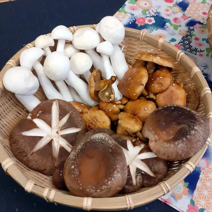 Yosenabe, Shimeji, Stockschwämmchen, Shiitake